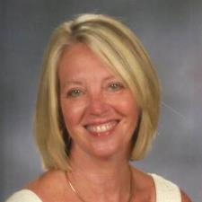 Claudia H. Near Cleveland, OH, available for online & in-person tutoring
